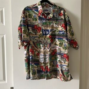 Mens XXL Los Angeles Dodgers Hawaiian shirt